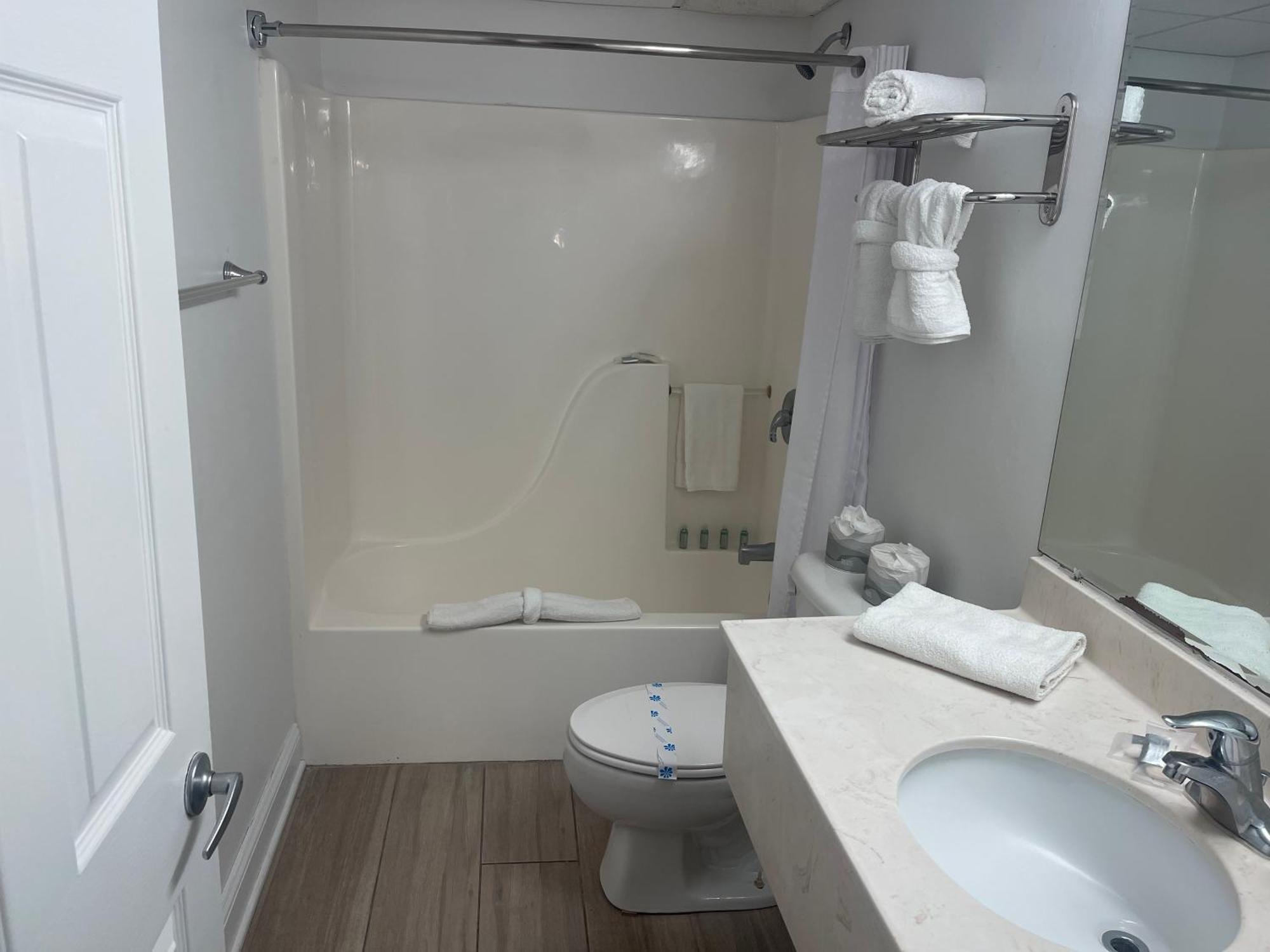 Montego Bay Resort นอร์ทไวลด์วูด ภายนอก รูปภาพ